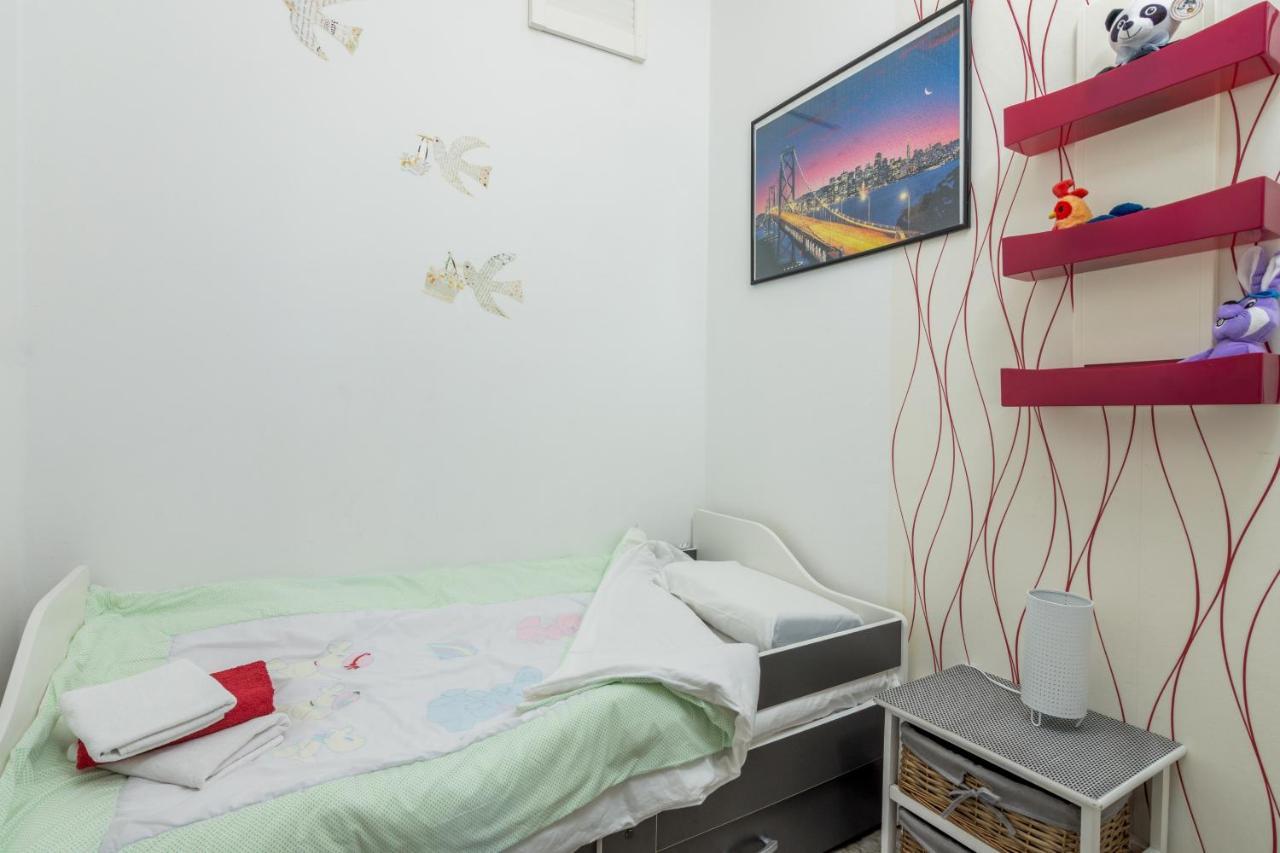 Family Friendly Apartments With A Swimming Pool Cepic, Central Istria - Sredisnja Istra - 11636 Zatka Cepic Εξωτερικό φωτογραφία